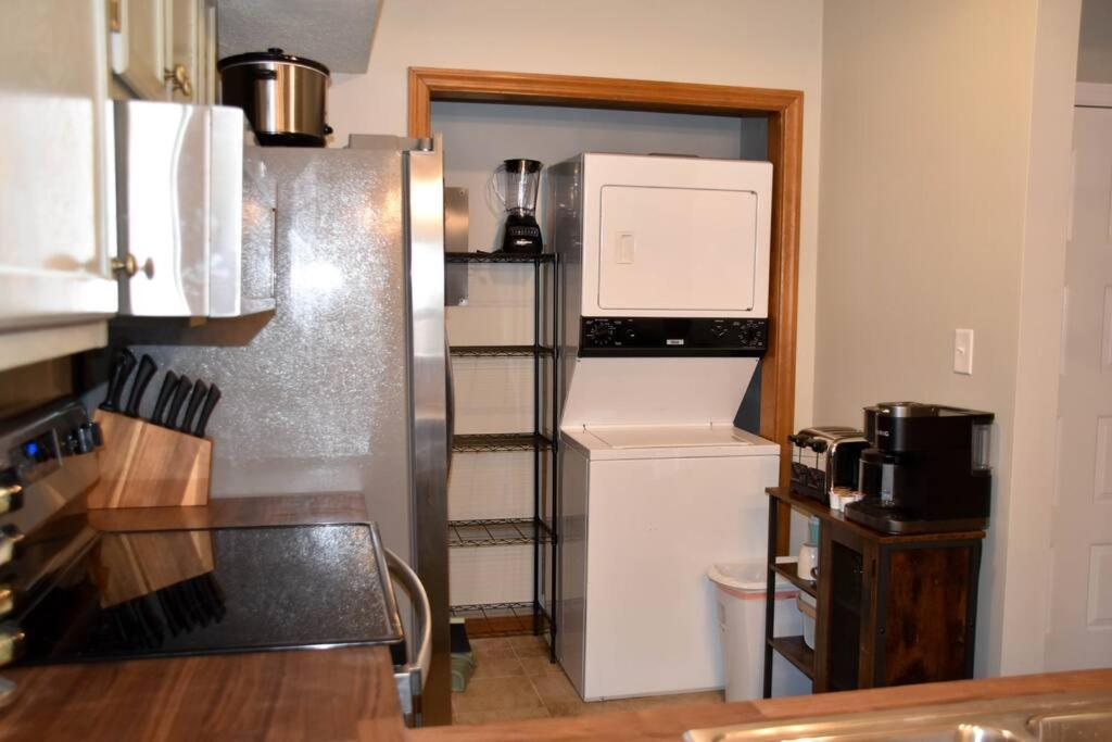 Cozy Mountain Getaway! Mountain Views! 2 Bed, 2 Bath, Sleeps 6 Apartment Gatlinburg Ngoại thất bức ảnh
